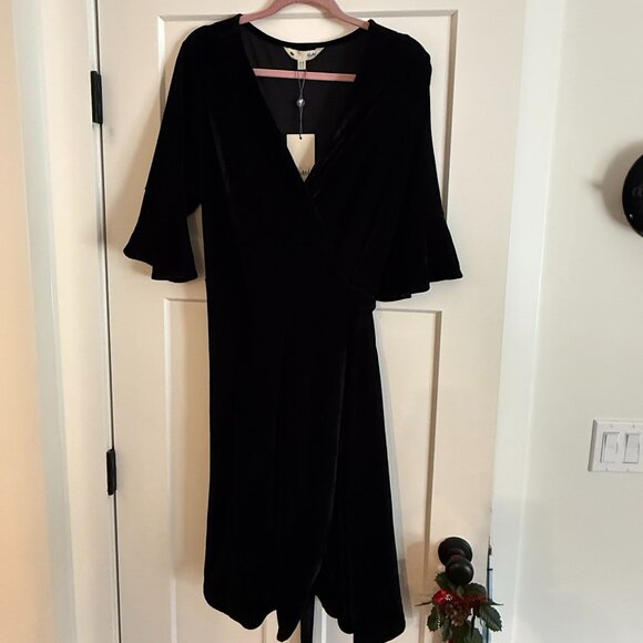 NEW Black Velvet Above Knee Dress 14-16 L - Picture 1 of 6